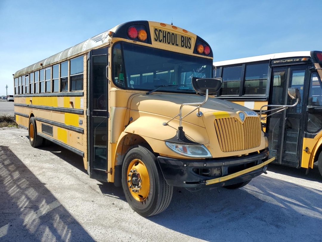Vue de 2013 IC CORPORATION CE SERIES SCHOOL - SCHOOL BUS, angle 1