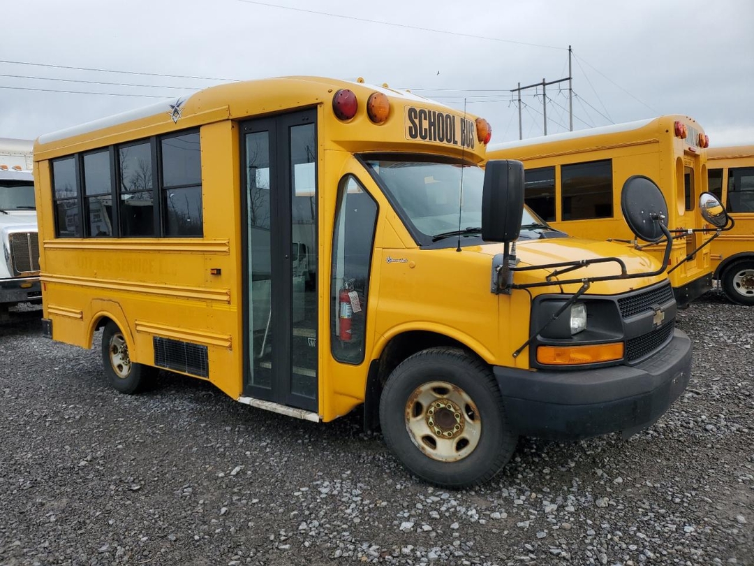 Vista de 2012 CHEVROLET EXPRESS G33503 SCHOOL BUS, ángulo 1