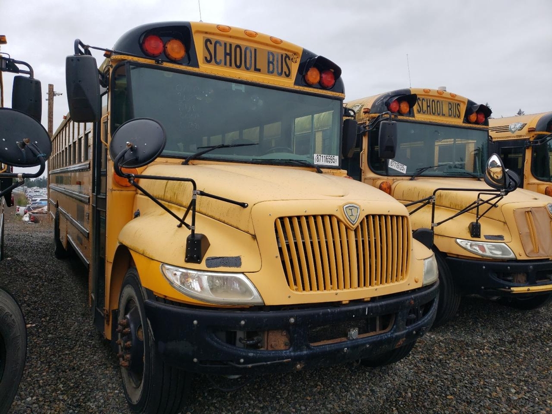 Vista de 2009 IC CORPORATION CE SERIES SCHOOL - SCHOOL BUS, ángulo 1