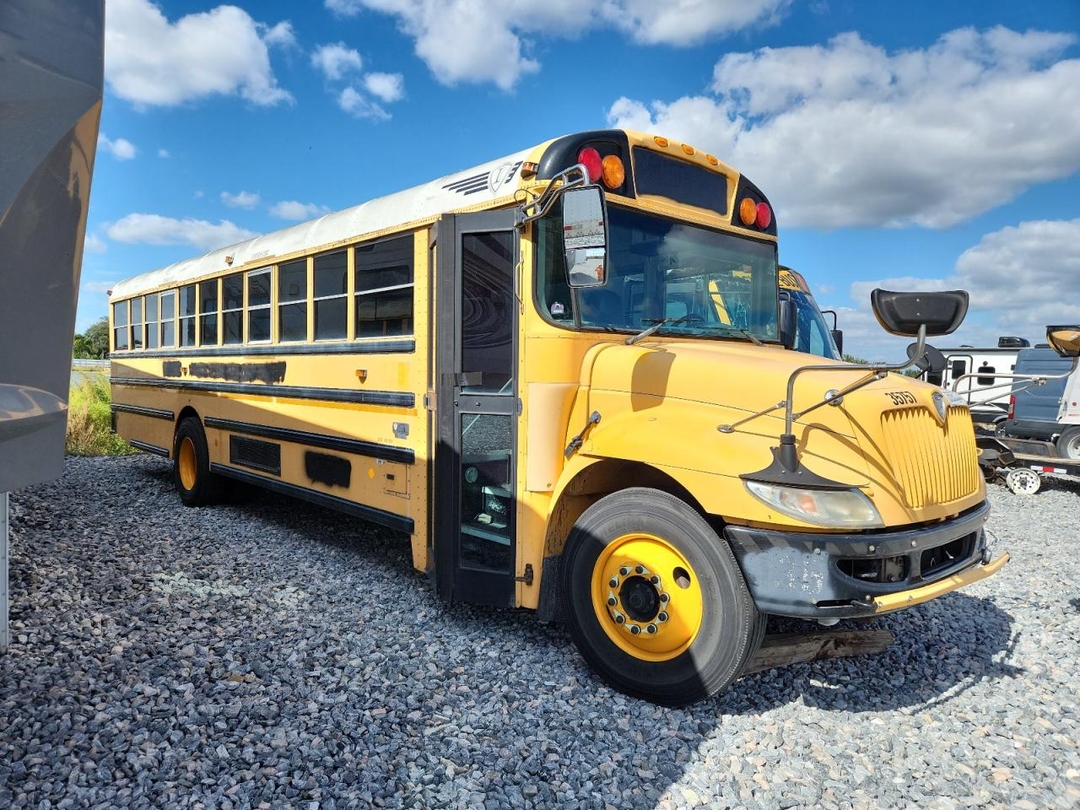 منظر 2013 IC CORPORATION CE SERIES SCHOOL - SCHOOL BUS، زاوية 1