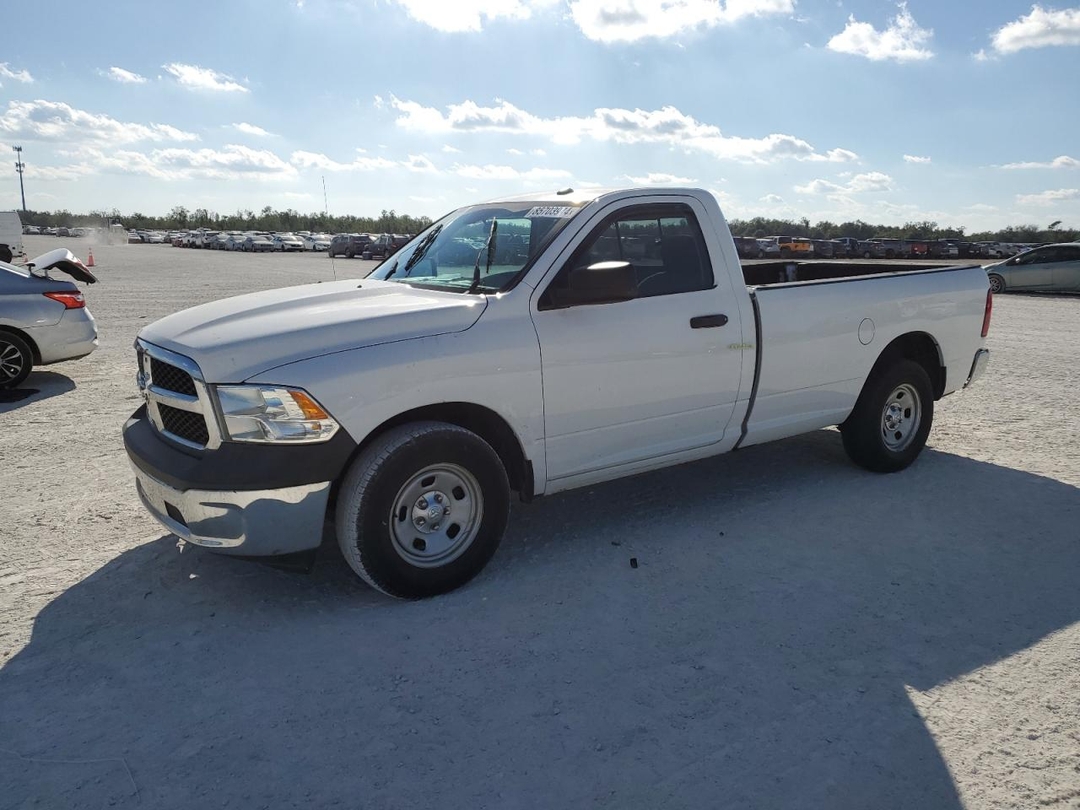 Vedere 2018 RAM 1500 ST, unghi 1