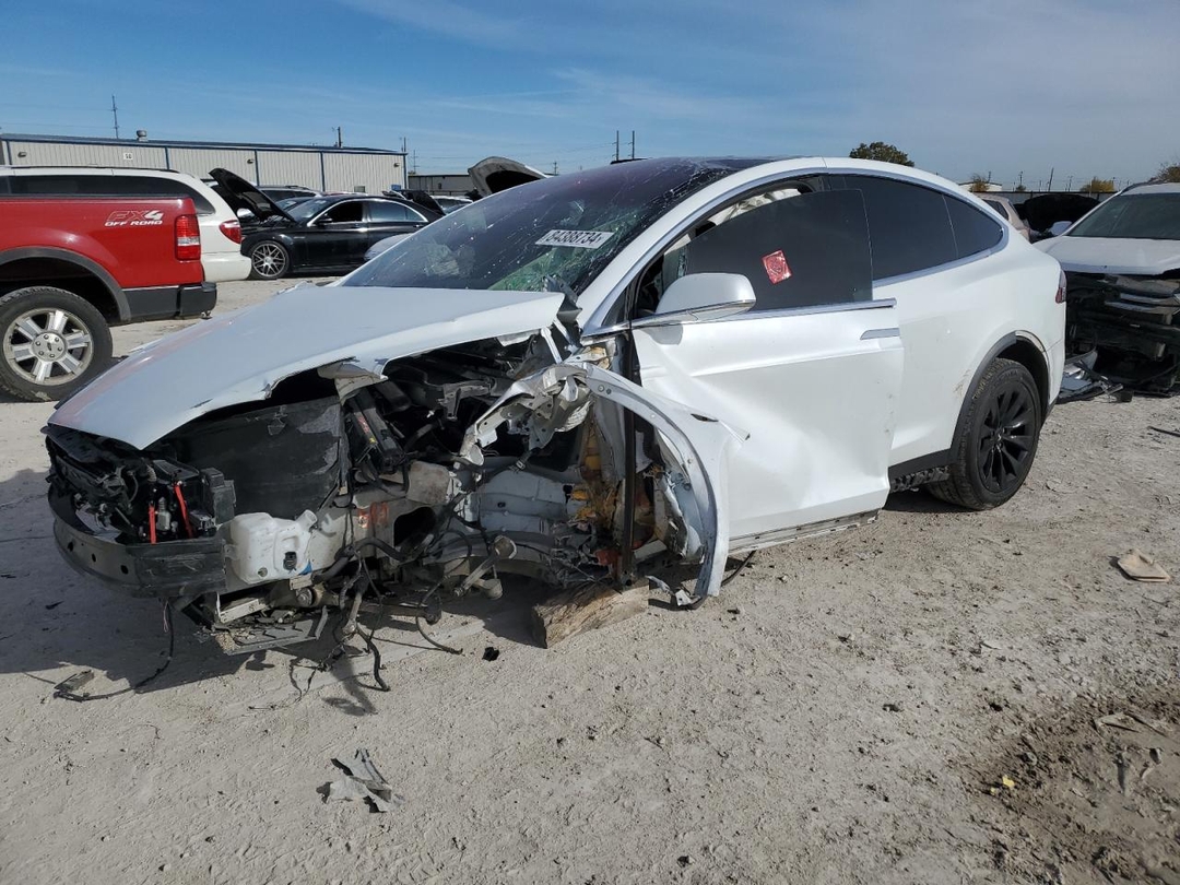 منظر 2016 TESLA MODEL X، زاوية 1