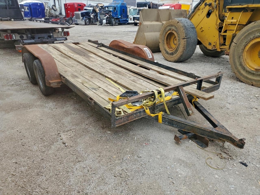 Vue de 2000 EQUIPMENT TRAILER, angle 1