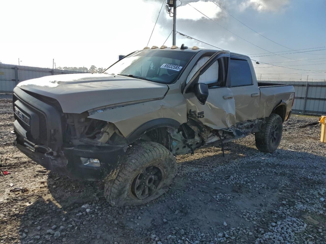 2018 RAM 2500 POWERWAGON view, angle 1