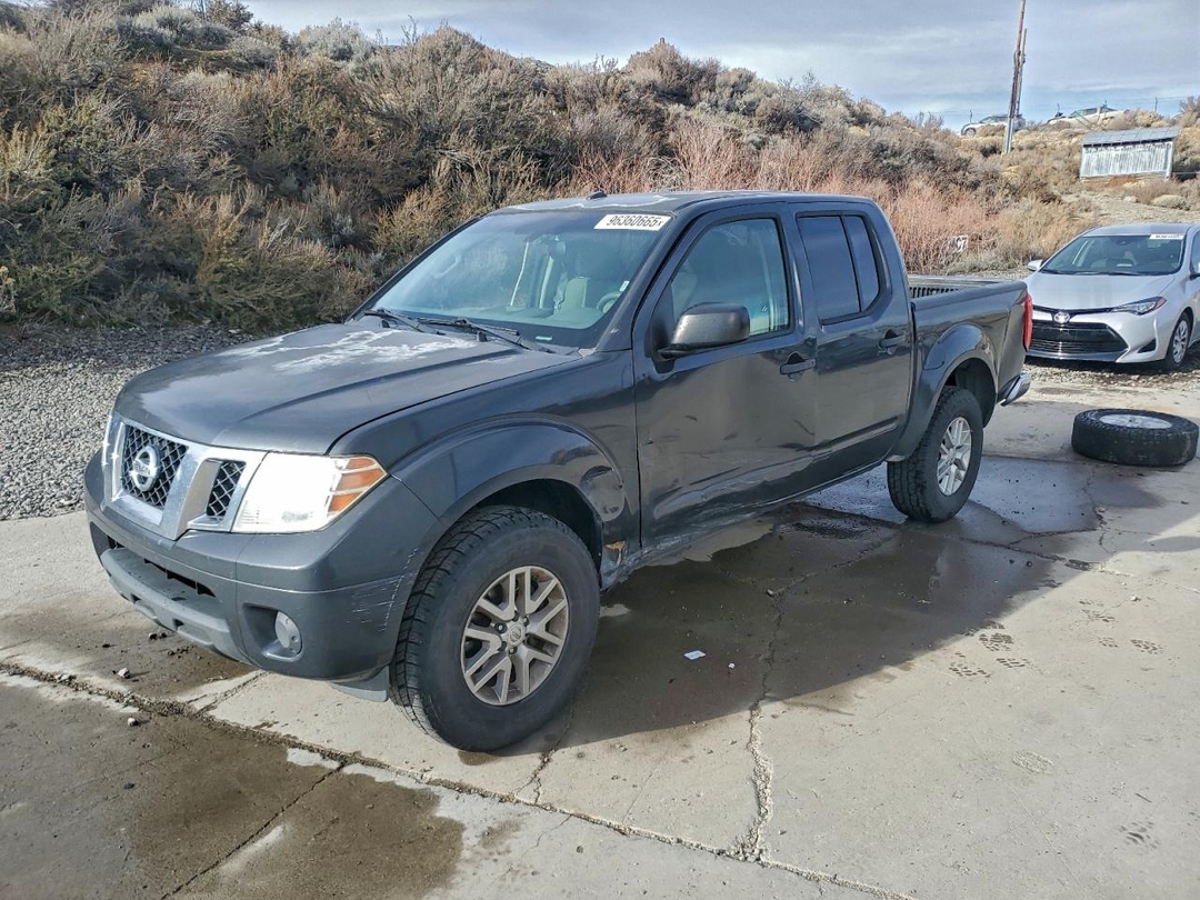 2014 NISSAN FRONTIER SV view, angle 1