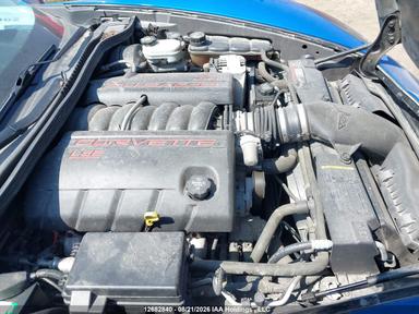 Vue de 2005 Chevrolet Corvette, angle 10