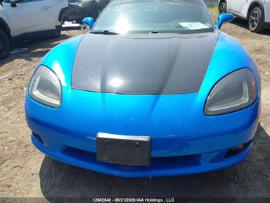 Vue de 2005 Chevrolet Corvette, angle 12