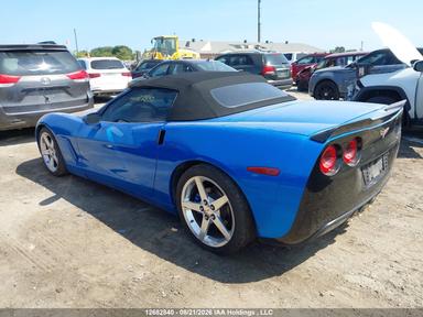 Vue de 2005 Chevrolet Corvette, angle 3