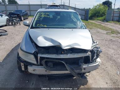 Vista de 2009 Volvo S40 2.4I, ángulo 12
