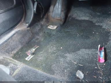 2014 Chrysler 200 Lx view, angle 16