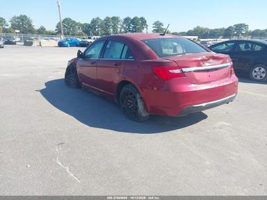 2014 Chrysler 200 Lx view, angle 3