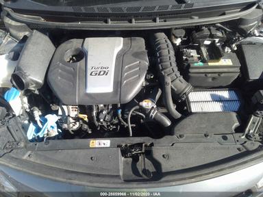 Vue de 2016 Kia Forte Sx, angle 10