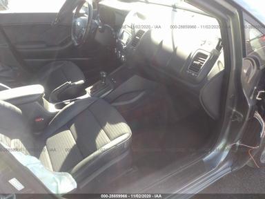 Vue de 2016 Kia Forte Sx, angle 5