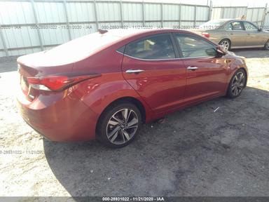 منظر 2014 Hyundai Elantra Limited، زاوية 4