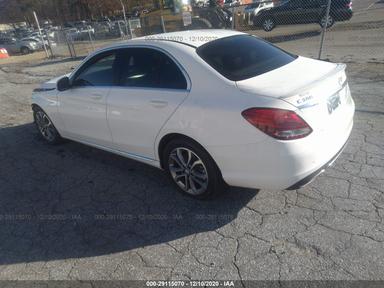 Вид 2015 Mercedes-Benz C 300 Sport/Luxury/, угол 3