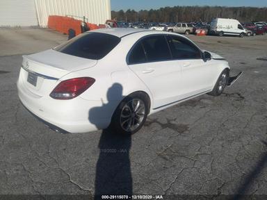 Вид 2015 Mercedes-Benz C 300 Sport/Luxury/, угол 4