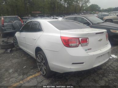 2015 Chevrolet Malibu 1Lt view, angle 3