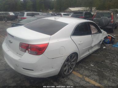 2015 Chevrolet Malibu 1Lt view, angle 4