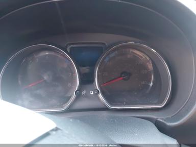 منظر 2018 Nissan Versa 1.6 Sv، زاوية 15