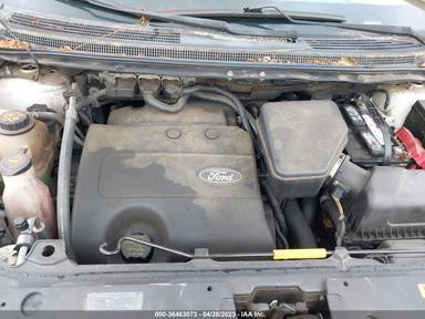 Vue de 2011 Ford Edge Limited, angle 10
