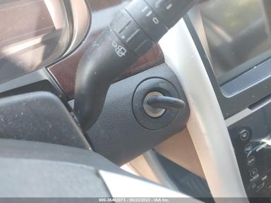 Vue de 2011 Ford Edge Limited, angle 11