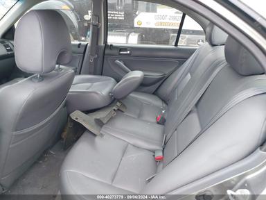 Vista de 2005 Honda Civic Hybrid, ángulo 8