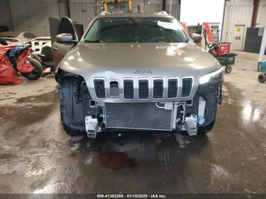 منظر 2020 Jeep Cherokee Limited 4X4، زاوية 13