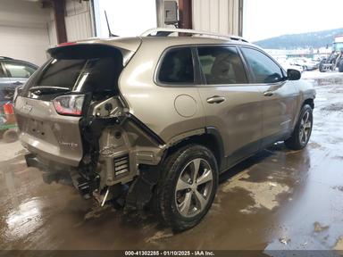 منظر 2020 Jeep Cherokee Limited 4X4، زاوية 4