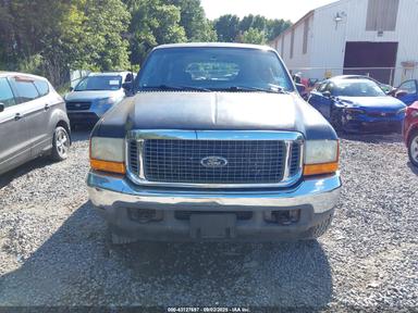 منظر 2001 Ford Excursion Xlt، زاوية 6
