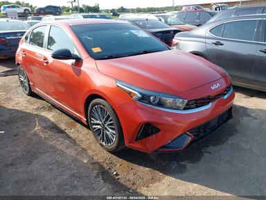 Vedere 2022 Kia Forte Gt-Line, unghi 1