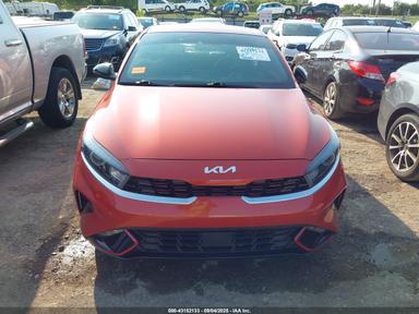Vedere 2022 Kia Forte Gt-Line, unghi 13