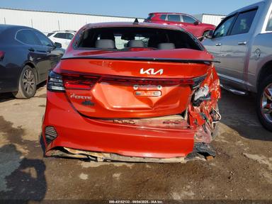 Vedere 2022 Kia Forte Gt-Line, unghi 17