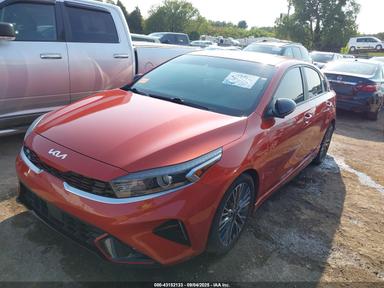 Vedere 2022 Kia Forte Gt-Line, unghi 2