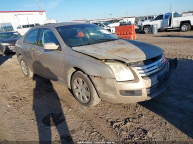 Вид 2006 Ford Fusion Se, угол 1