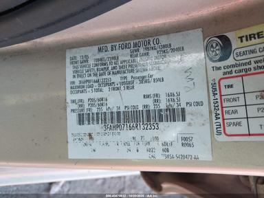 Вид 2006 Ford Fusion Se, угол 9