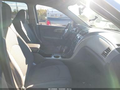 منظر 2011 Chevrolet Traverse Ls، زاوية 5