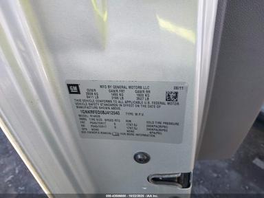 منظر 2011 Chevrolet Traverse Ls، زاوية 9