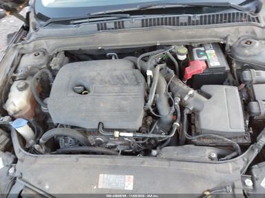 Vedere 2015 Ford Fusion Se, unghi 10