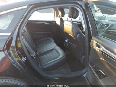 Vedere 2015 Ford Fusion Se, unghi 8