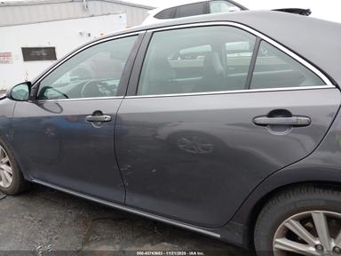 Vista de 2012 Toyota Camry Xle, ángulo 14