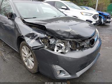 Vista de 2012 Toyota Camry Xle, ángulo 6