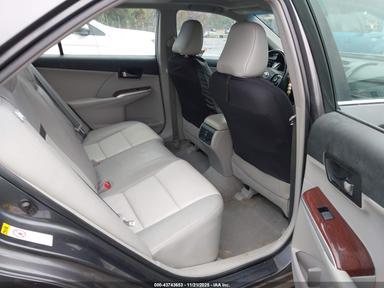 Vista de 2012 Toyota Camry Xle, ángulo 8