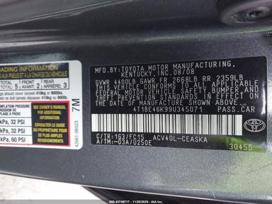 Вид 2009 Toyota Camry Se, угол 9