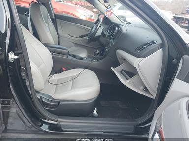 Vista de 2013 Kia Optima Ex, ángulo 5