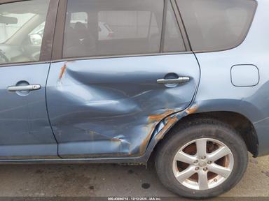 Vista de 2007 Toyota Rav4 Limited, ángulo 6