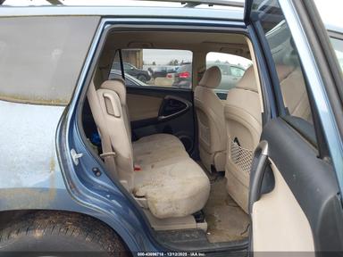 Vista de 2007 Toyota Rav4 Limited, ángulo 8