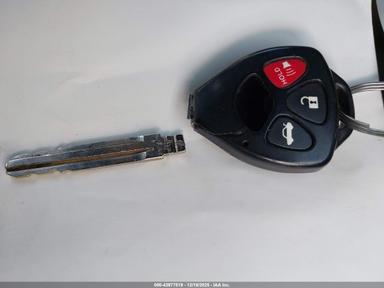 Vue de 2008 Toyota Camry Le, angle 11