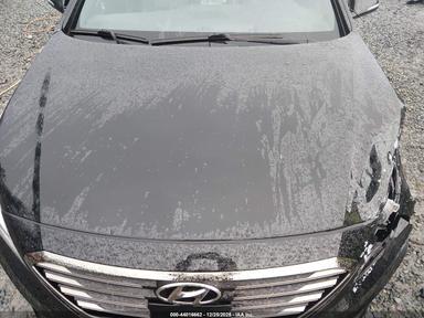 Vue de 2015 Hyundai Sonata Limited 2.0T, angle 10