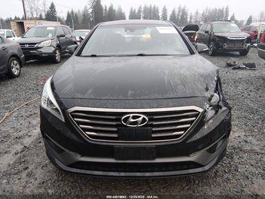 Vue de 2015 Hyundai Sonata Limited 2.0T, angle 12