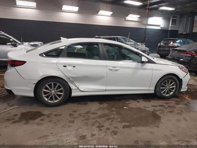 منظر 2019 Hyundai Sonata Se، زاوية 13